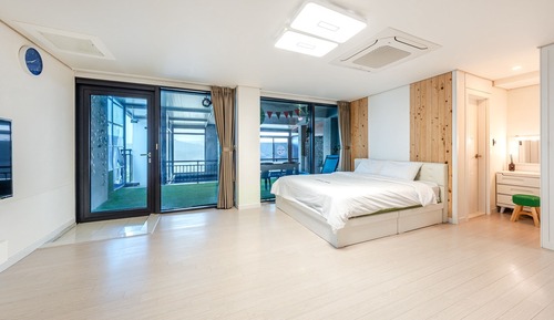 Basic Room, 1 Bedroom (B102 Pool Villa)