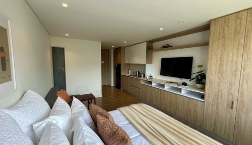 Basic Apartment, Mountain View