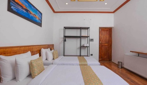 Triple Room