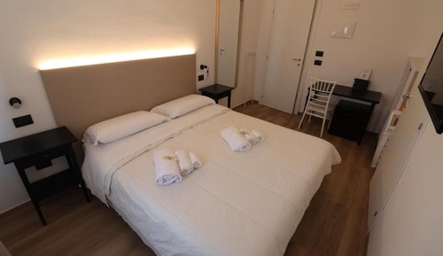 Classic Single Room