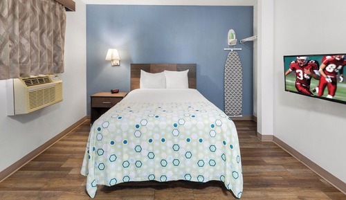 Studio, 1 Double Bed, Accessible, Non Smoking (Roll-In Shower)