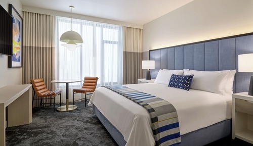 Suite, Accessible (Alumni)