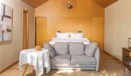 Standard Double Room, Mountainside