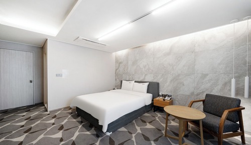 Deluxe Double Room, City View