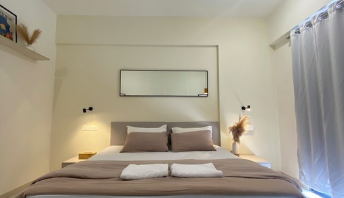 Comfort Studio, Hill View
