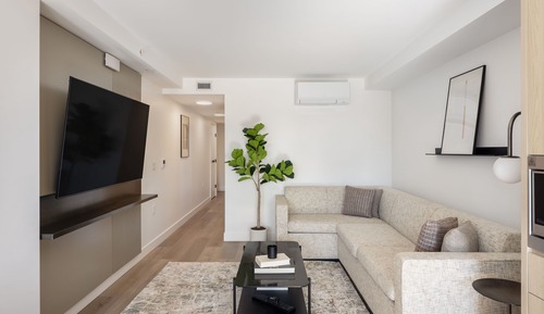 Deluxe Two Bedroom Apartment