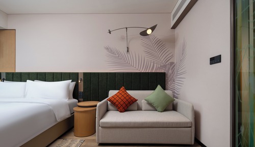 Superior Room, 1 King Bed