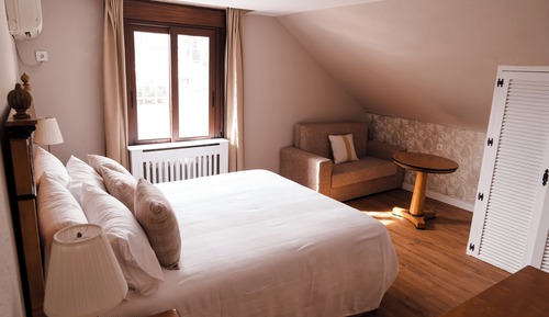 Standard Double Room, Garden View