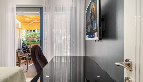 Apartment, Garden View