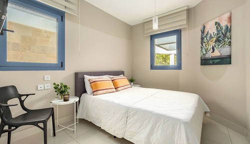 Apartment, Garden View