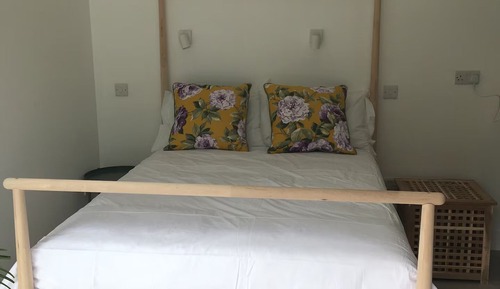 Comfort Cabin