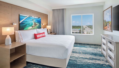 Suite, 1 King Bed with Sofa bed, Balcony