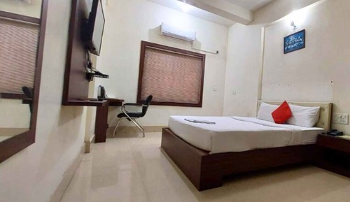 Standard Double Room, City View