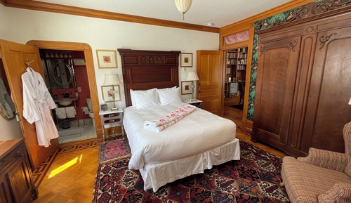 Superior Suite, 1 Queen Bed with Sofa bed, Lake View