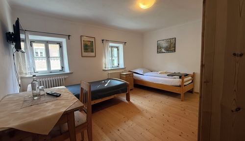 Basic Double or Twin Room, 2 Twin Beds