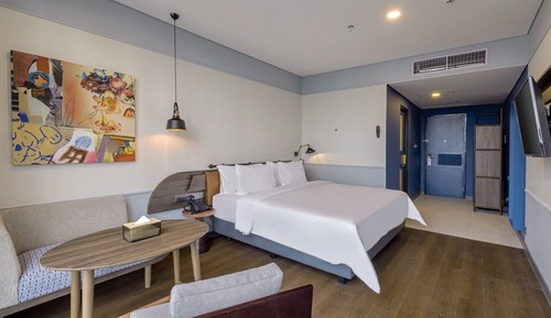Studio (30 Double Bed)