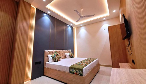Classic Double Room, City View