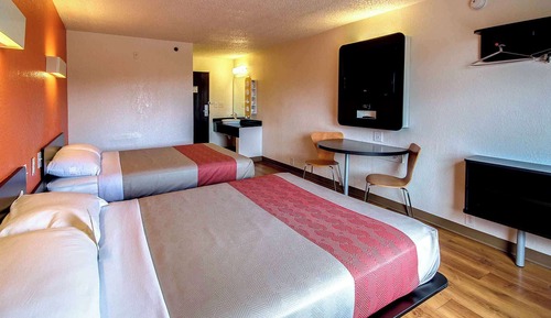 Standard Room, 2 Queen Beds, Non Smoking, Kitchenette