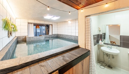 Basic Room, 1 Bedroom (poolvilla B)