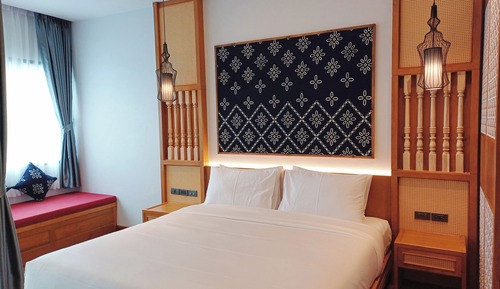 Deluxe Balcony Room