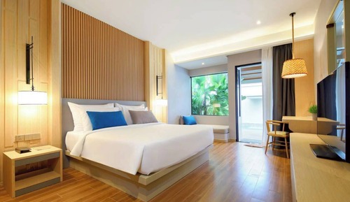 2-Bedroom Pool Suite