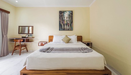 Deluxe Room, Pool View