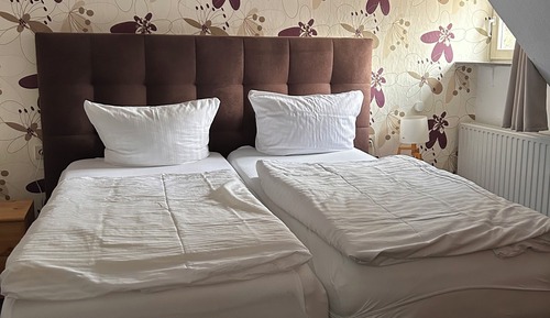 Classic Studio Suite, City View