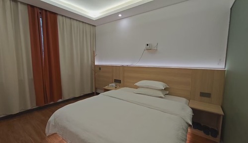 Comfort Double Room, City View