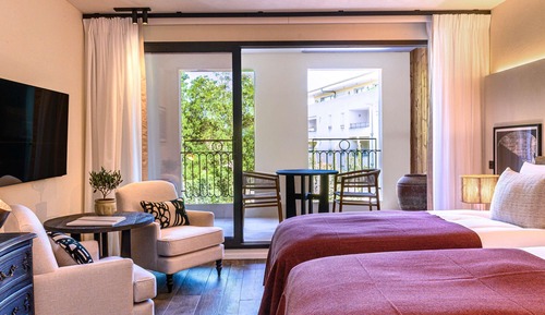 Deluxe Room, 1 King Bed