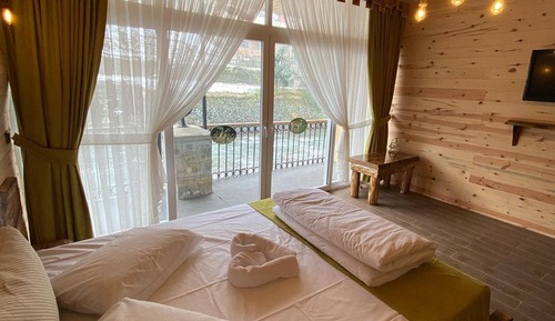 Double Room Single Use, Balcony, River View