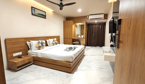 Standard Double Room, City View
