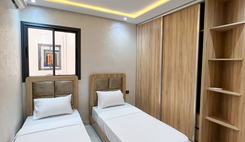 Deluxe Apartment