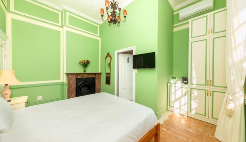 Comfort Double Room, 1 Queen Bed, Private Bathroom, Mountain View