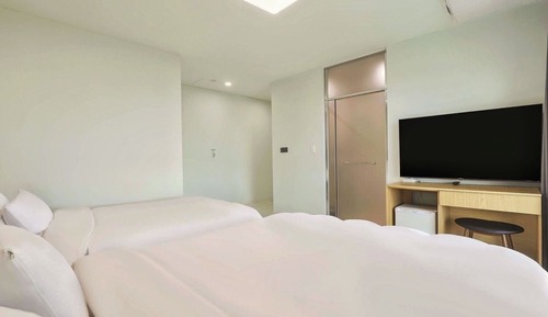 Penthouse, Sea View