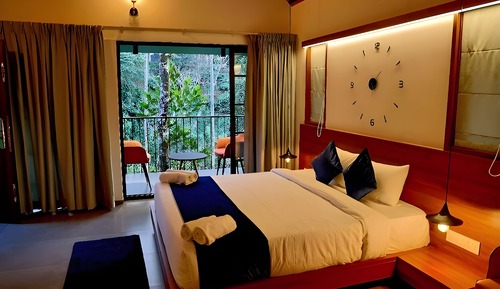 Superior Single Room, Lake View