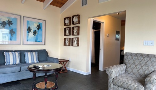 Bottle Palm Superior King Suite, 1 King Bed, Garden and Pool View, 2nd Floor Stair Access