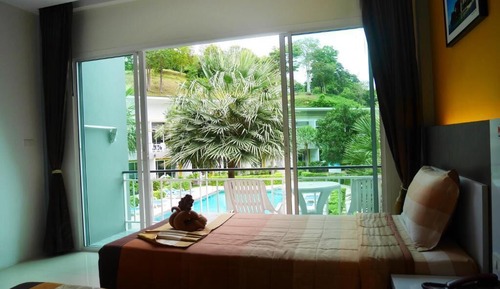 Superior Twin Room, Pool View