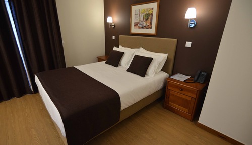 Room, Mountain View