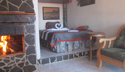 Romantic Room, Fireplace, Lake View