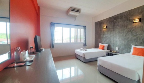 Deluxe Twin Room