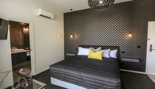 Balcony Studio Suite
