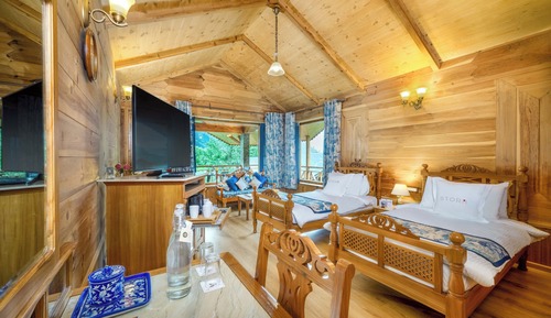 Superior Room, 2 Twin Beds (Brookside Twin)