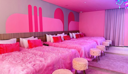 Bridal Suite For 9 Person