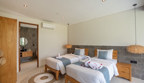 Deluxe Twin Room, Pool View