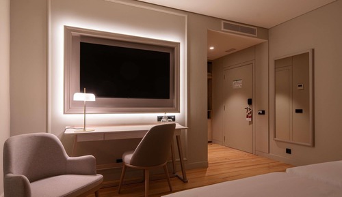 Family Room (Superior)