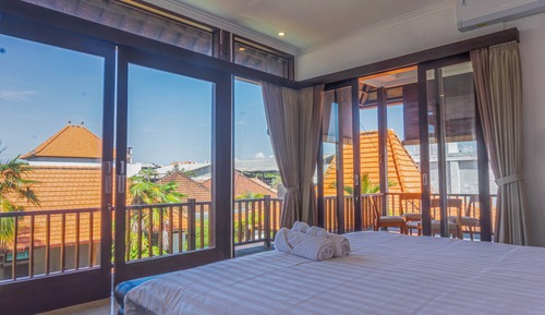 Grand Villa