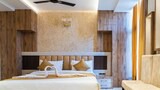 Deluxe Room, City View