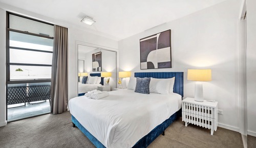 Apartment, 1 Queen Bed, Non Smoking, Balcony