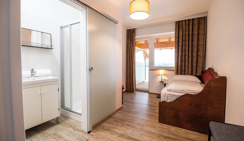 Single Room, Balcony