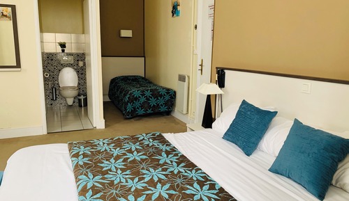 Family Room, Multiple Beds